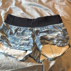 Lululemon Athletica Black and Blue Patterned Athletic Shorts